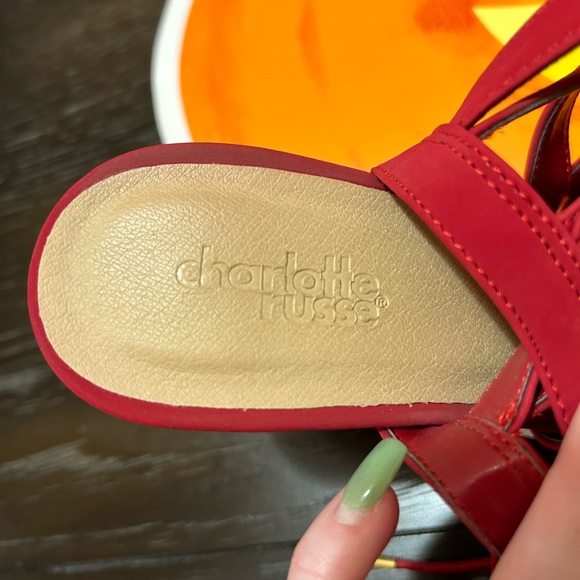 Heels - Picture 10 of 10